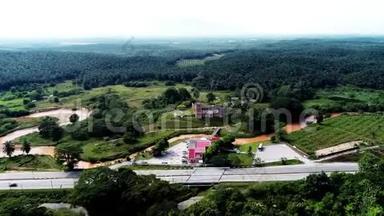 凯丽`城堡是一座城堡，位于巴图加亚，金塔区，佩拉克，马来西亚。